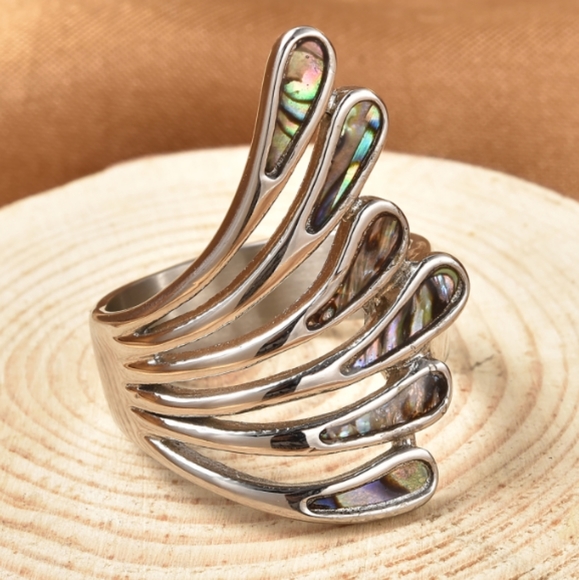 Jewelry - STAINLESS STEEL ABALONE SHELL RING